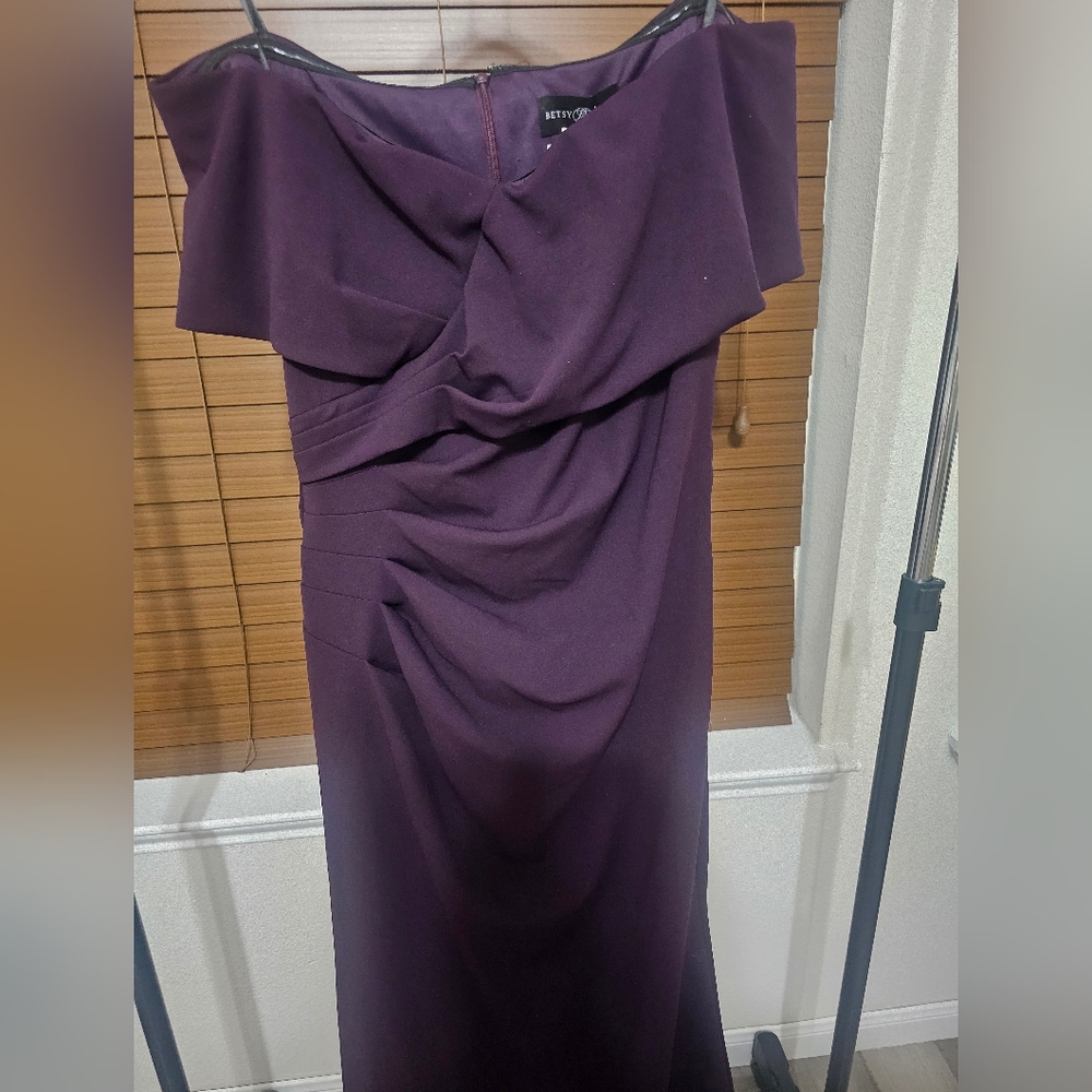 Women's clothing (253) - Picture 5 of 6